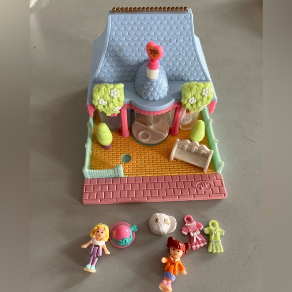 Vintage 1995 Polly Pocket~ Dress Shop - Picture 1 of 3